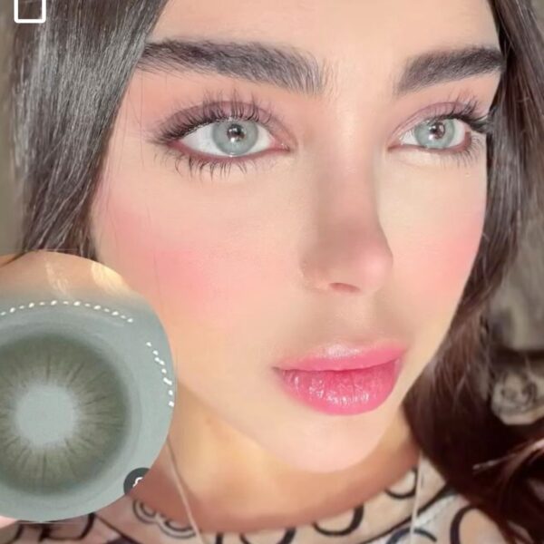 لنز پاستل گرین کد 125